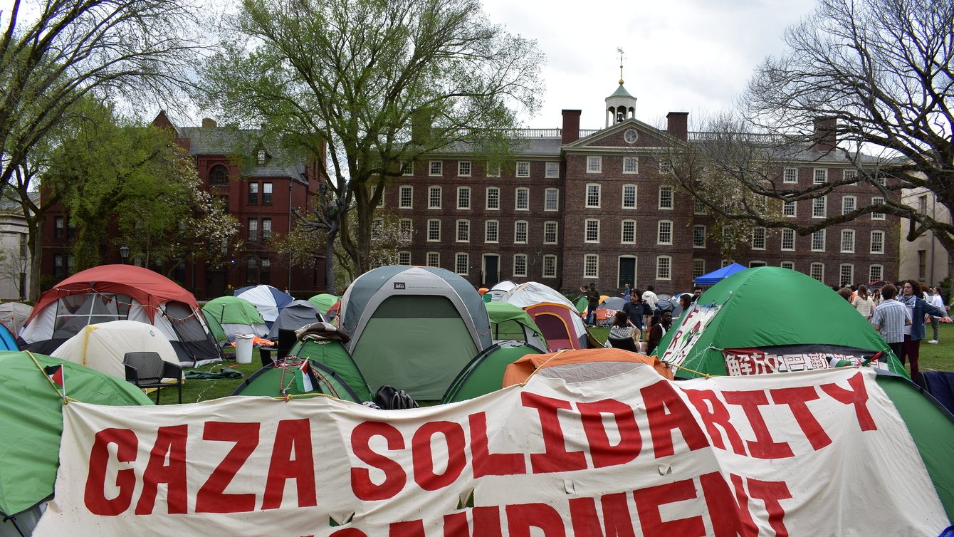 A student encampment in solidarity with Gaza at Brown university in April 2024 (Credit: Colonel Glenn/Flickr.com)